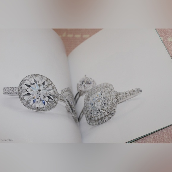Tiffany & Co Catalog Book 2014 - Picture 3 of 3